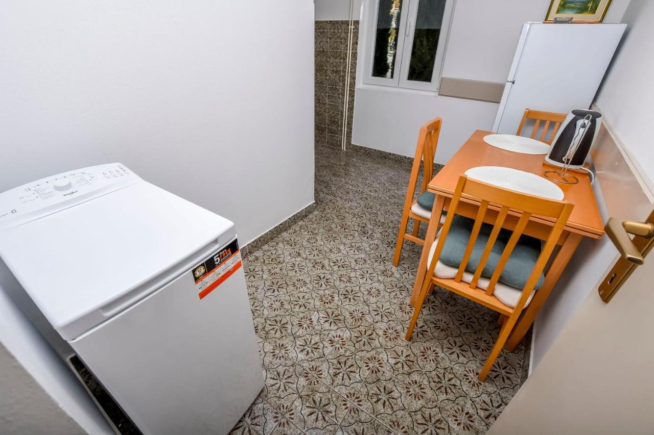 Apartmani Dajana Primosten Bagian luar foto