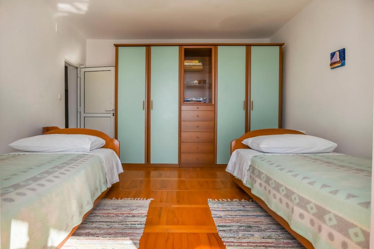 Apartmani Dajana Primosten Bagian luar foto