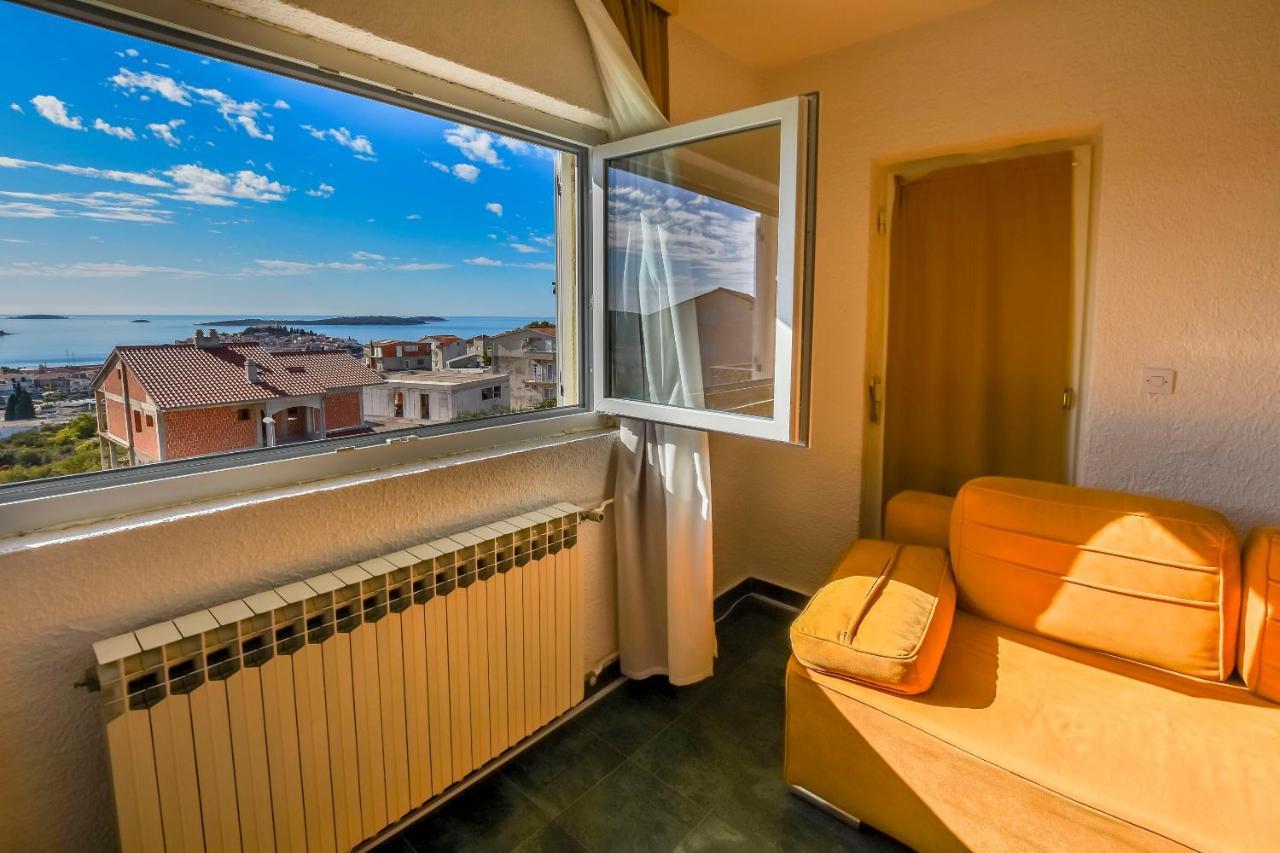 Apartmani Dajana Primosten Bagian luar foto
