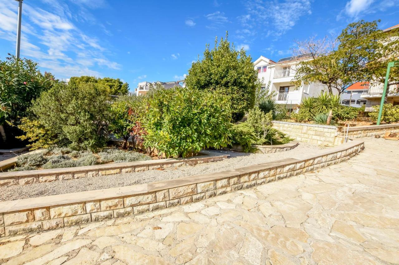 Apartmani Dajana Primosten Bagian luar foto