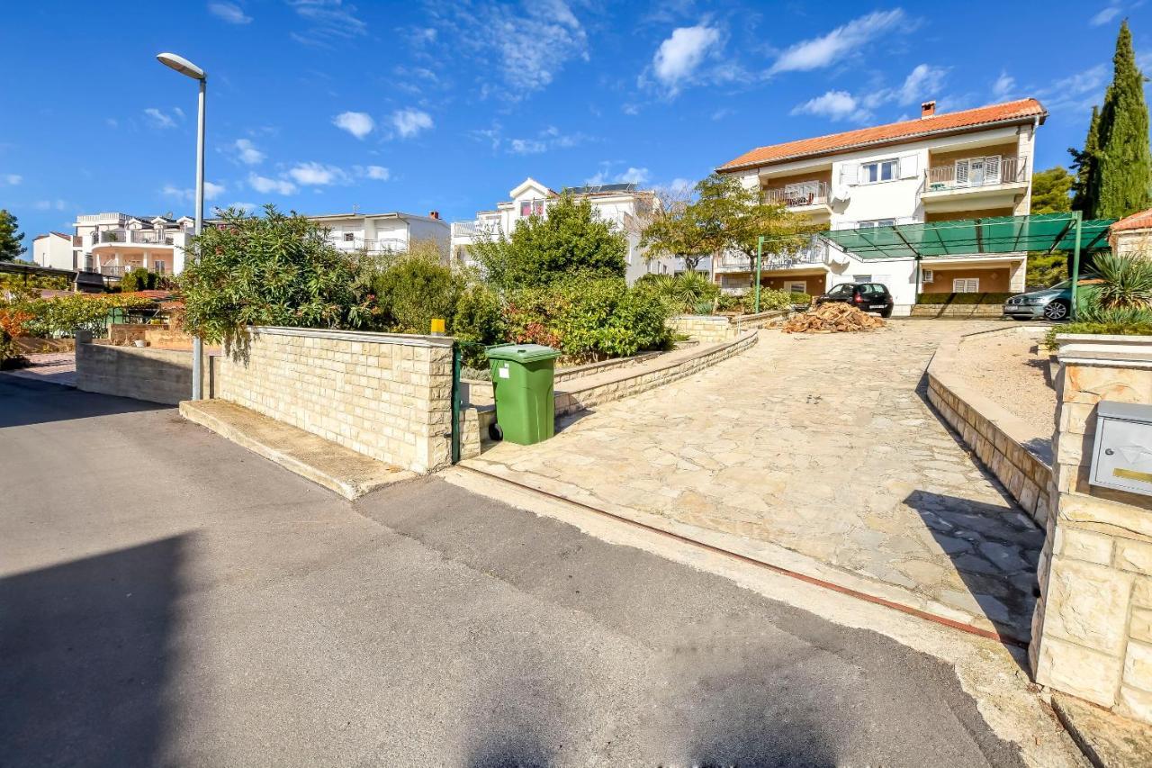 Apartmani Dajana Primosten Bagian luar foto